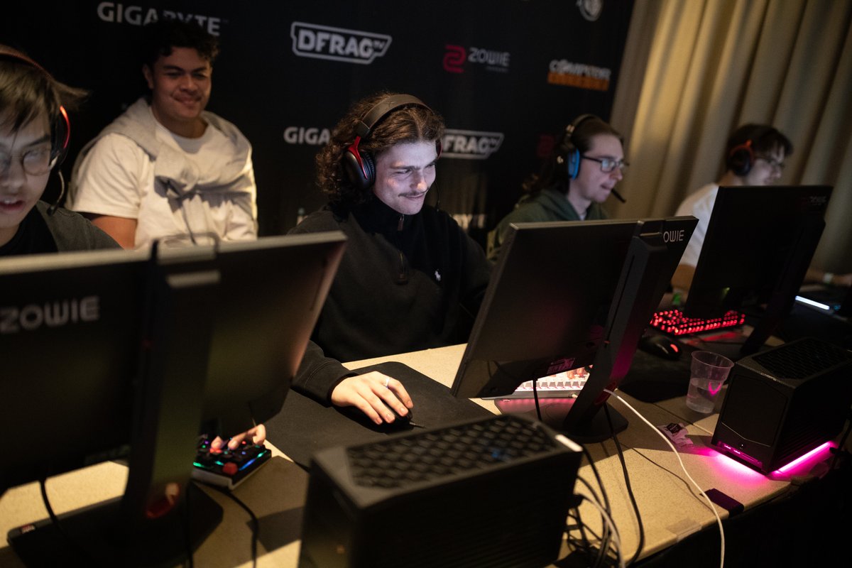 BrisVegasLAN tweet media