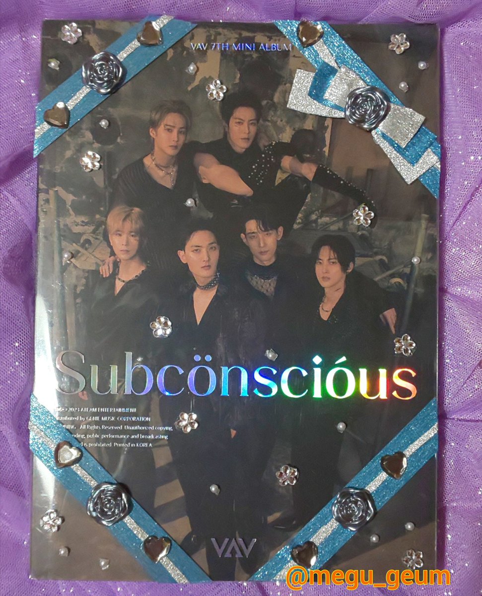 megu_geum's tweet photo. 자브가 만들어준 멋진 앨범 선물 고마워요~💿💝
#VAV #브이에이브이 
#Subcönscióus #Subconscious #Designer
#Designer_이게내스타일이야 https://t.co/MYrkTPMwsT