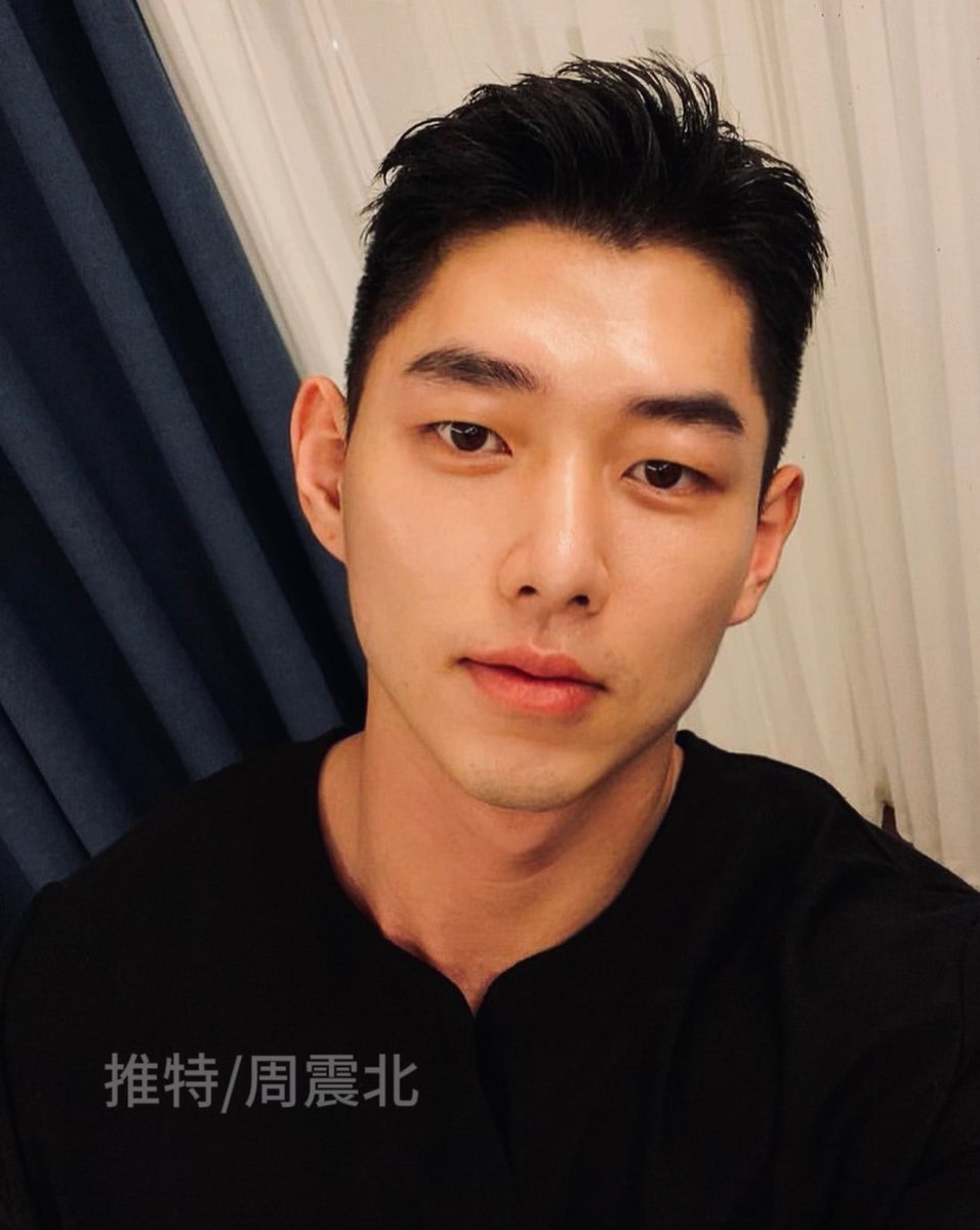 Nianshao63's tweet photo. 工作加班连轴转两天后
终于可以好好休息一下了🙈🙈🙈 https://t.co/EQgynDxsMY
