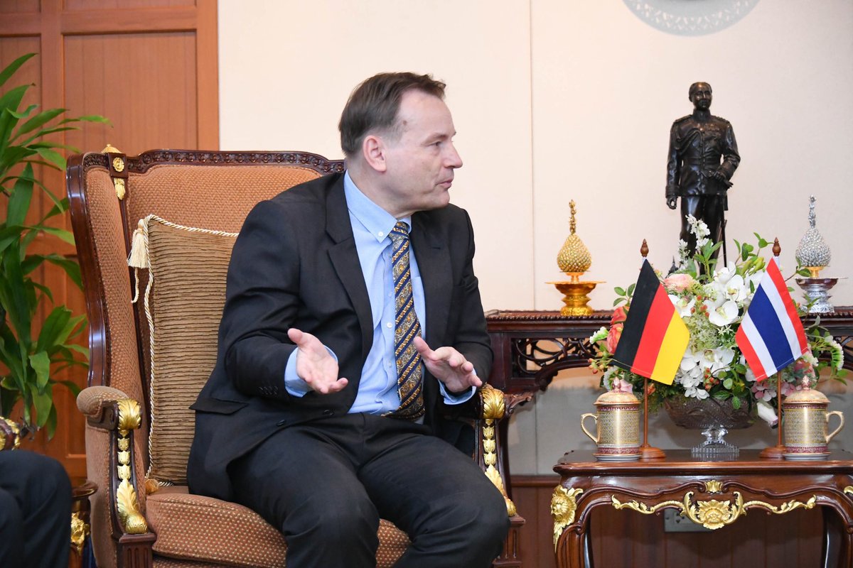 MFAThai's tweet photo. Amb. Georg Schmidt #Germany 🇩🇪 @GermanAmbTHA bid farewell to DPM/FM Don 🇹🇭 upon duty completion. DPM/FM thanked Amb. Schmidt for his invaluable contribution to strengthening of TH-DE relations throughout tenure, especially coop in healthcare 🏥 &amp; climate action 🌱. (7 Jul 2023) https://t.co/BFOCXGogmF