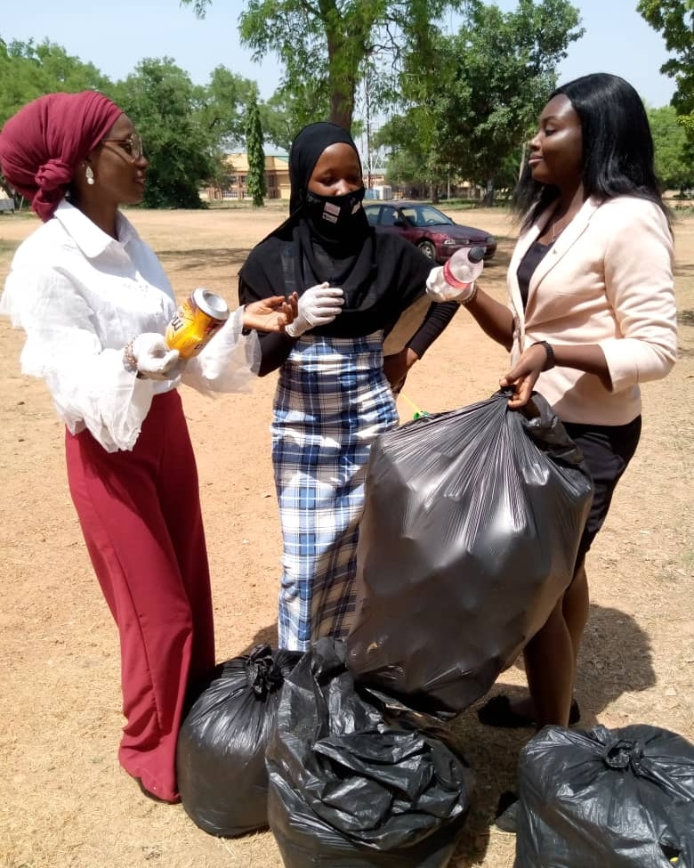 ploggingnigeria's tweet photo. #wePlog #corporatePlog https://t.co/uC5lEn5k4G