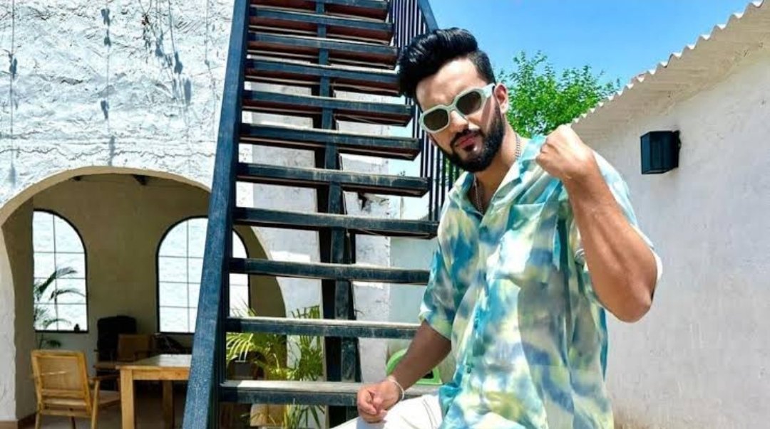_unknown_4949's tweet photo. Who has strongest fanbase among #AbhishekMalhan and #ShivThakare ?

Like:- #ShivThakare 
Retweet:- #AbhishekMalhan 

#BBOTT2 #FukraInsaan #PandaGang #ShivKiSena #biggboss16 #BiggBossOTT https://t.co/SNpkMHia9j