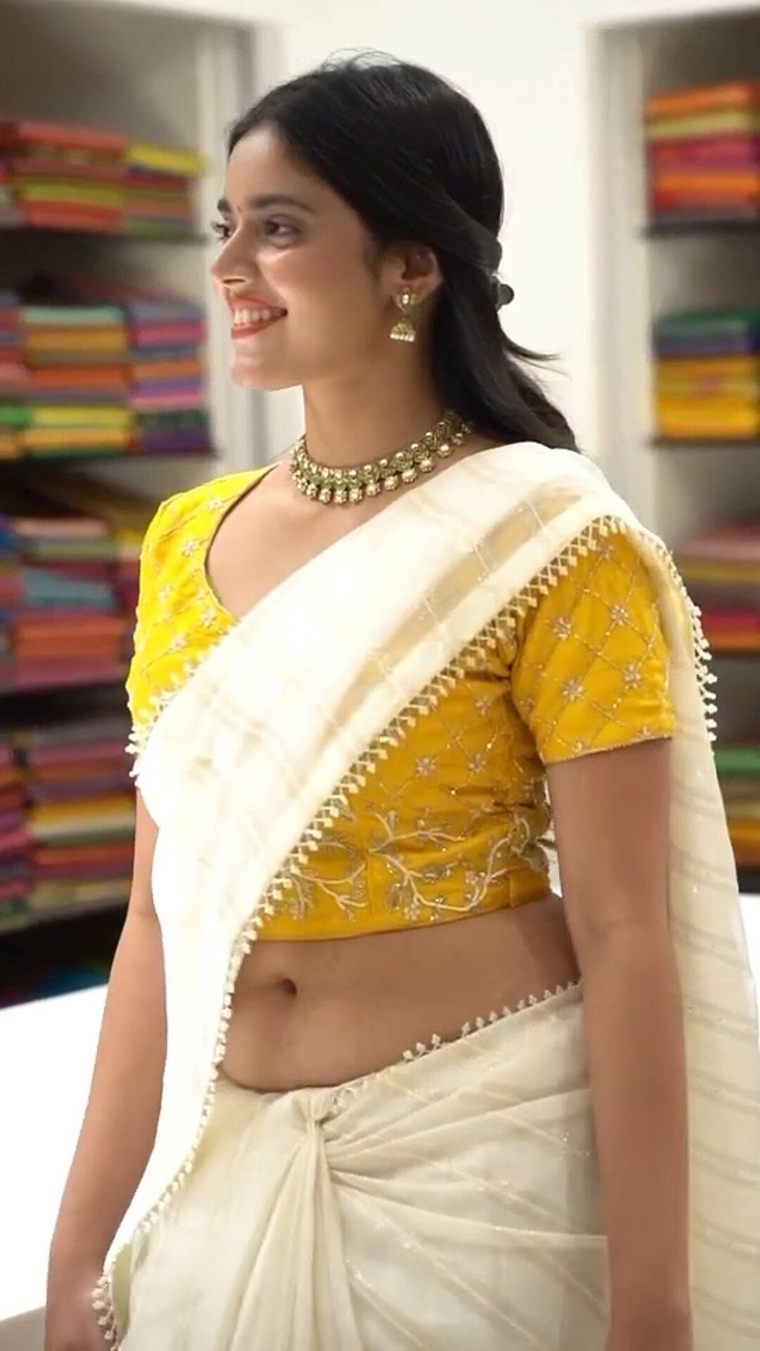 F0fnj5maYAIDnHE?format=jpg&name=large