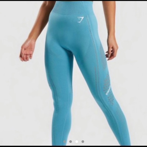 jaxies_unique's tweet photo. So good I had to share! Check out all the items I'm loving on @Poshmarkapp #poshmark #fashion #style #shopmycloset #escada #gymshark #nike: https://t.co/p26Cp66Tyr https://t.co/jwbSstMrtN