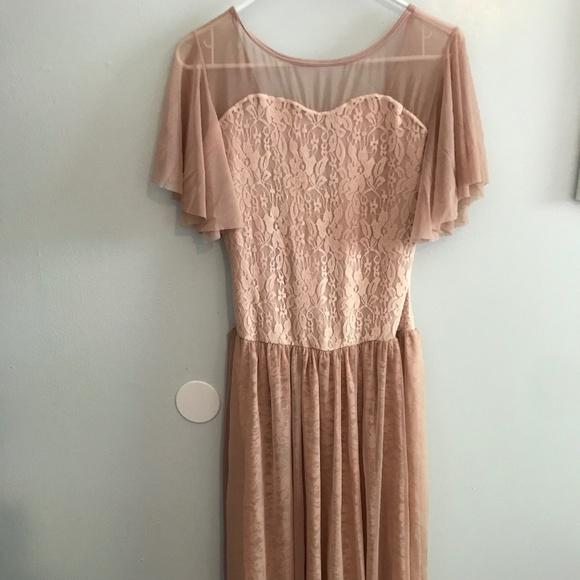 lmspell12's tweet photo. So good I had to share! Check out all the items I'm loving on @Poshmarkapp from @Veeticus92 #poshmark #fashion #style #shopmycloset #laurenralphlauren #subtledelights #curtaincall: https://t.co/WrDCAMfoCP https://t.co/p5JkNhQcRv