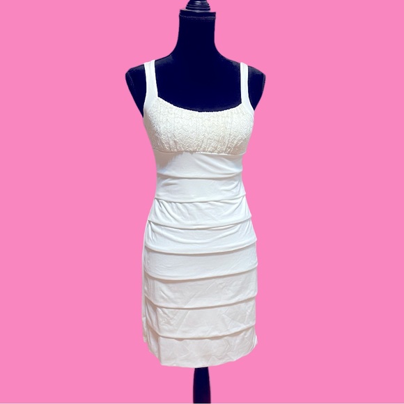 Jjuniper715's tweet photo. So good I had to share! Check out all the items I'm loving on @Poshmarkapp #poshmark #fashion #style #shopmycloset #enfocusstudio #maisonmartinmargiela #frockshop: https://t.co/MnFxnrC4zd https://t.co/vs2cyKVOGU