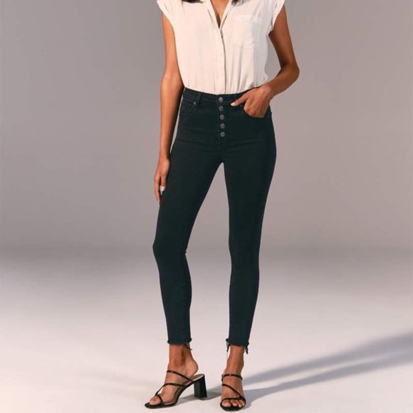 So good I had to share! Check out all the items I'm loving on <a href="/Poshmarkapp/">Poshmark</a> #poshmark #fashion #style #shopmycloset #nike #dl1961 #abercrombiefitch: posh.mk/zatnz2KagBb