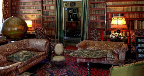 s_KBL's tweet photo. De fraaiste kamers van @AmerongenCastle zijn weer geopend: de koningskamer en bibliotheek, een van de weinige nog bewaard gebleven adelsbibliotheken in ons land en vrijwel alle boeken zijn aangeschaft door de oorspronkelijke bewoners. Bekijk alle uittips! https://t.co/8QfhzbFewO https://t.co/4RlQ7DMtqb