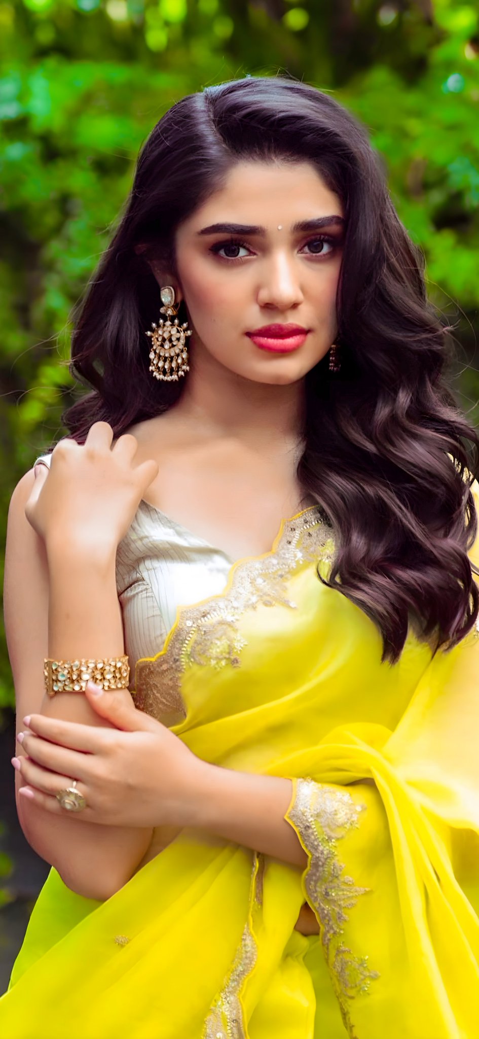 F0fscYNaIAAulR2?format=jpg&name=large