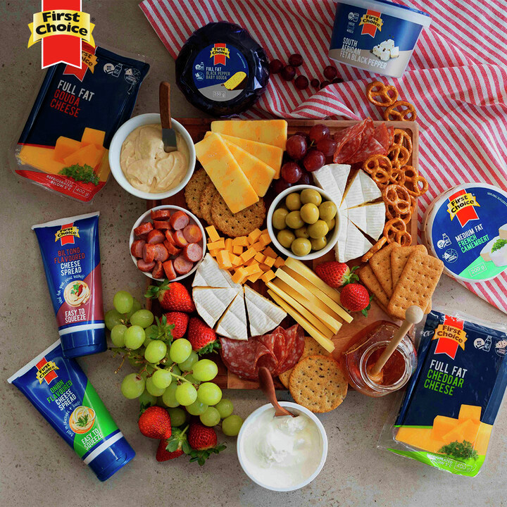 FirstChoiceSA's tweet photo. There’s nothing quite like enjoying a #FirstChoiceCheese platter while backing The Springboks! 🇿🇦 #FirstChoiceSA #thegoodchoice #socheesy https://t.co/zgCC4IZWwh