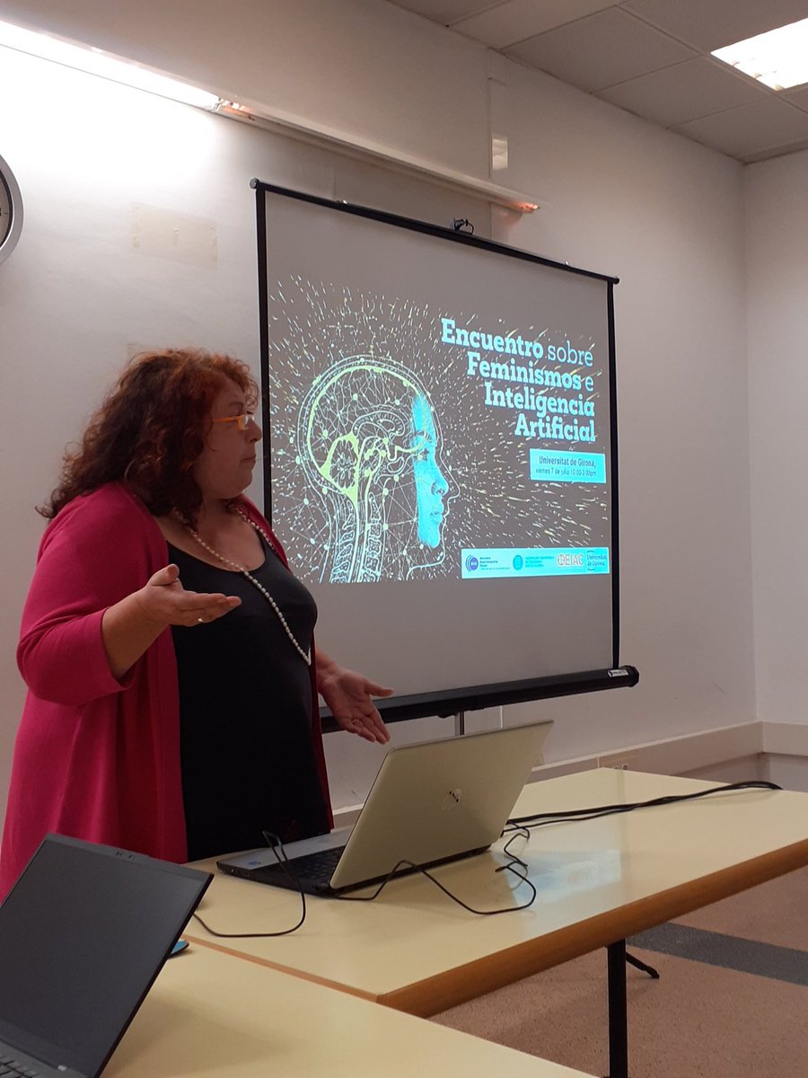 OEIAC_UdG's tweet photo. I gràcies de nou a @eunicepiula directora general de Migracions, Refugi i Antiracisme i @Sanchezmiret Secretària General de la @univgirona per la benvinguda i reflexions inicials en aquesta primera Jornada sobre Feminismes i #IA https://t.co/9Wd2kuHUms