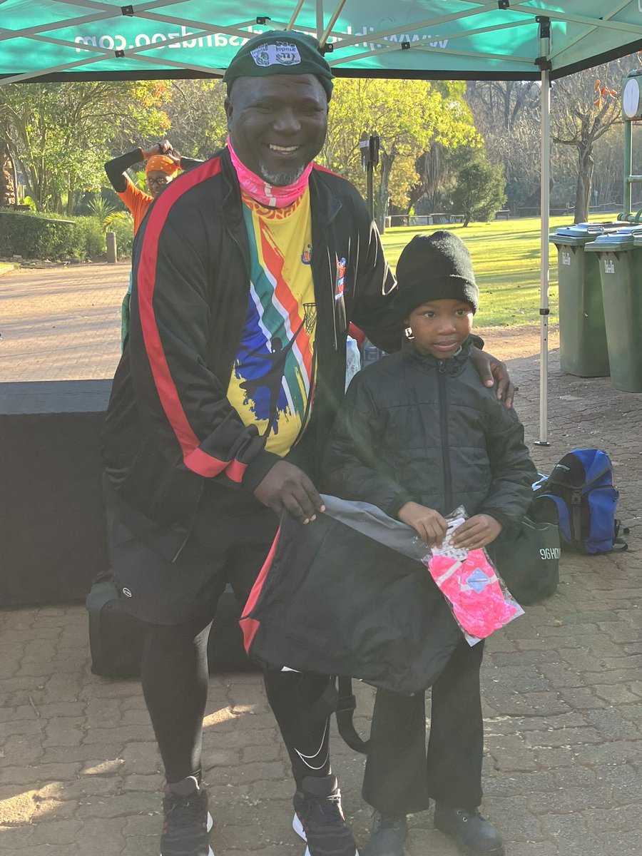 LubaMagwentshu's tweet photo. #FunRunWalk
#WeCare
#JoburgCares https://t.co/1hVfTfCgwN