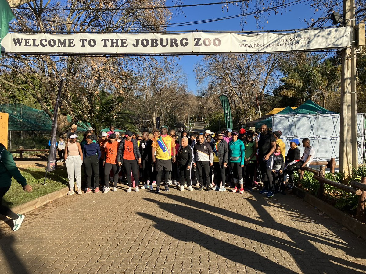 LubaMagwentshu's tweet photo. #FunRunWalk
#WeCare
#JoburgCares https://t.co/1hVfTfCgwN
