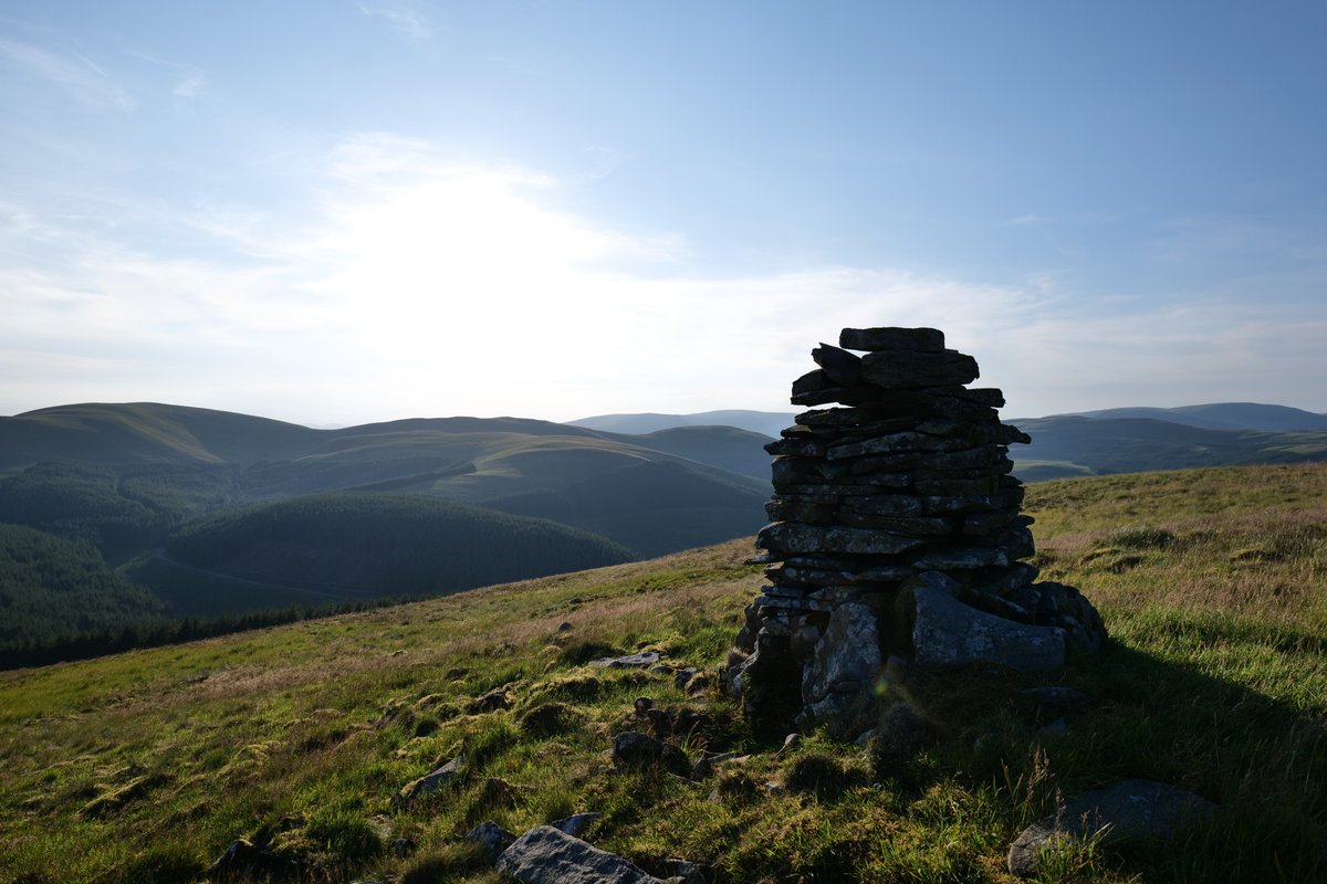 📸 Yesterday out hillwalking in Dumfries & Galloway (sometimes Scottish Borders, depending on which side of the fence I was on!) doing the Ettrick Horseshoe with a detour to take in Andrewhinney Hill. #SeeSouthScotland