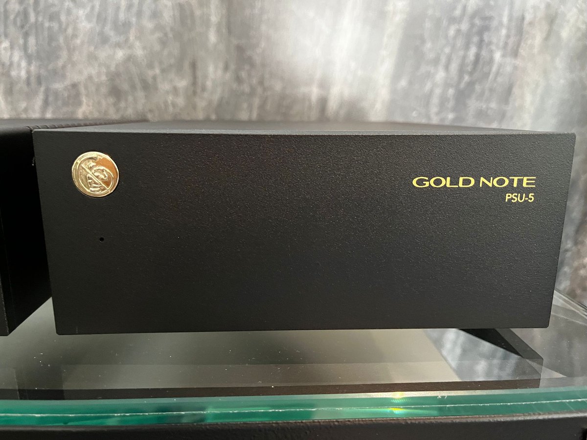 AlfredoHighEnd's tweet photo. 💥 GOLD NOTE “PH-5 + PSU-5”
NUOVI disponibili in Stock | Garanzia Ufficiale | Spedizione in tutto il mondo
Scopri di più: https://t.co/Eij8NdxwgK
#luxurygroup #luxuryaudio #goldnote #audiophile #musiclovers #hifi #highend https://t.co/LAY0rQR4C6