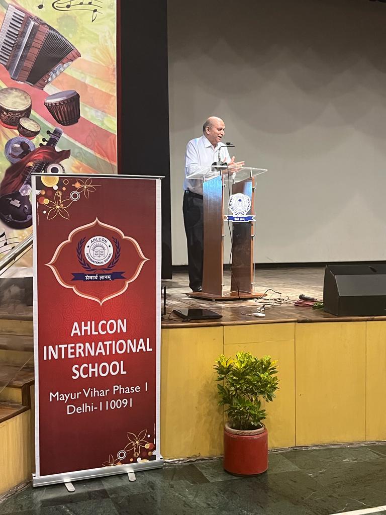 sdg4all's tweet photo. Health is priceless wealth. Invest while you can. - Bryant McGill

An amazing &amp; absolutely motivating session organised by  @dranshumankumar on "Know Your Life &amp; Lifestyle" #AhlconIntl #goodhealth @ashokkp @y_sanjay @pntduggal @kandhari_ekta https://t.co/173wXRpVeT