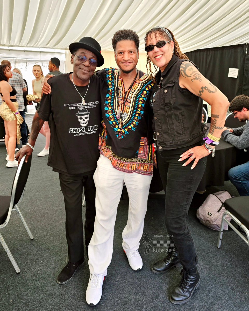 #HeatwaveBand were awesome @letsrocksoton #Southampton singing their top classics (including Always & Forever, Mind Blowing Decisions & Boogie Nights!) in stunning style! 😘

@originalrudeboy1 #NevilleStaple #FromTheSpecials  #Funboythree