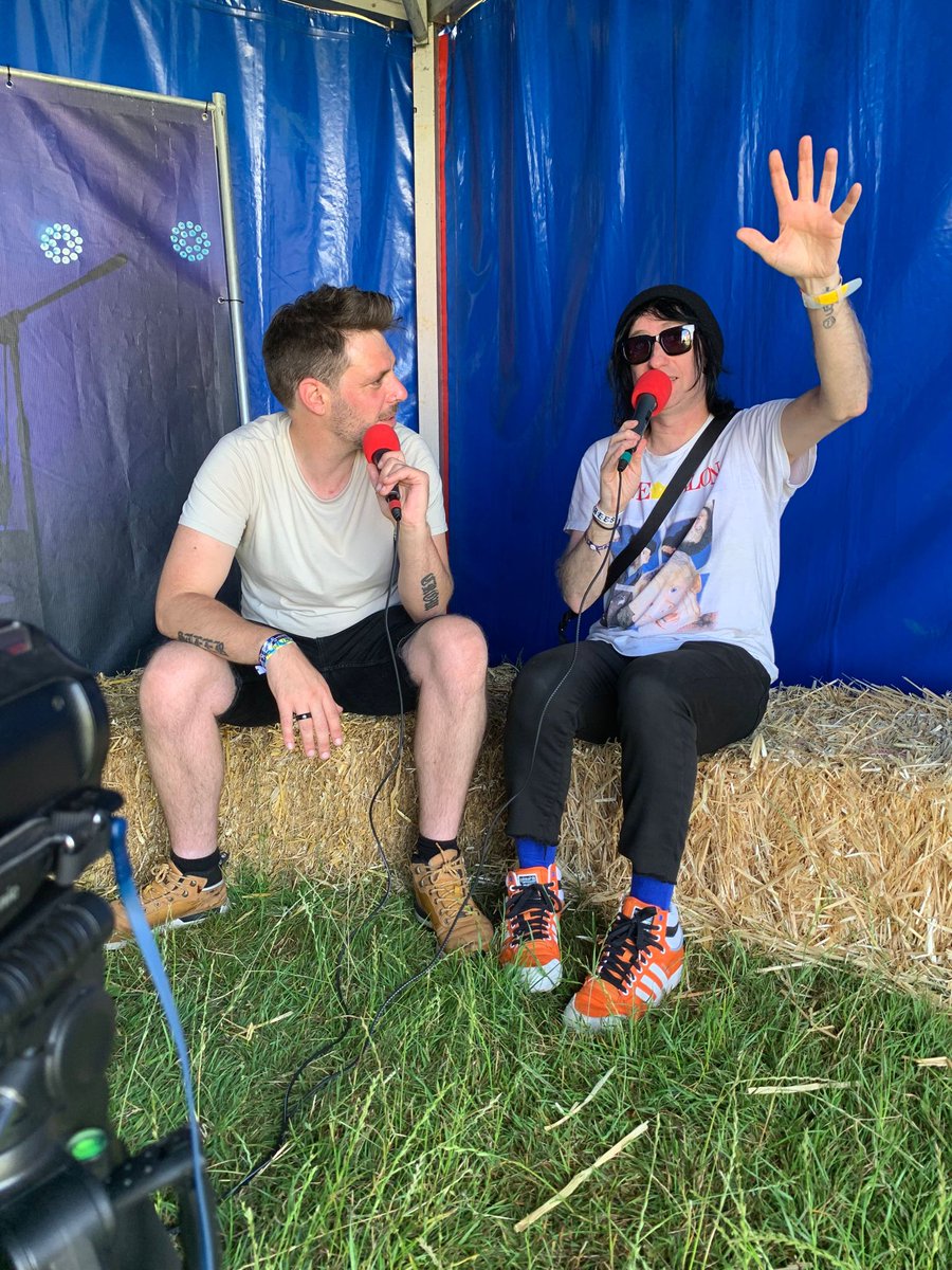 🎙🎙1st INTERVIEW FROM @2000trees_festival 🎙🎙 Dann chats with @lostaloneofficial whilst at the festival Ask Alexa to play 'Rock Rage Radio' or Download the App from your regular store. Join us on air NOW . . . #teammjrs #thesamaritans116123 #rockrageradio #radio #interviews