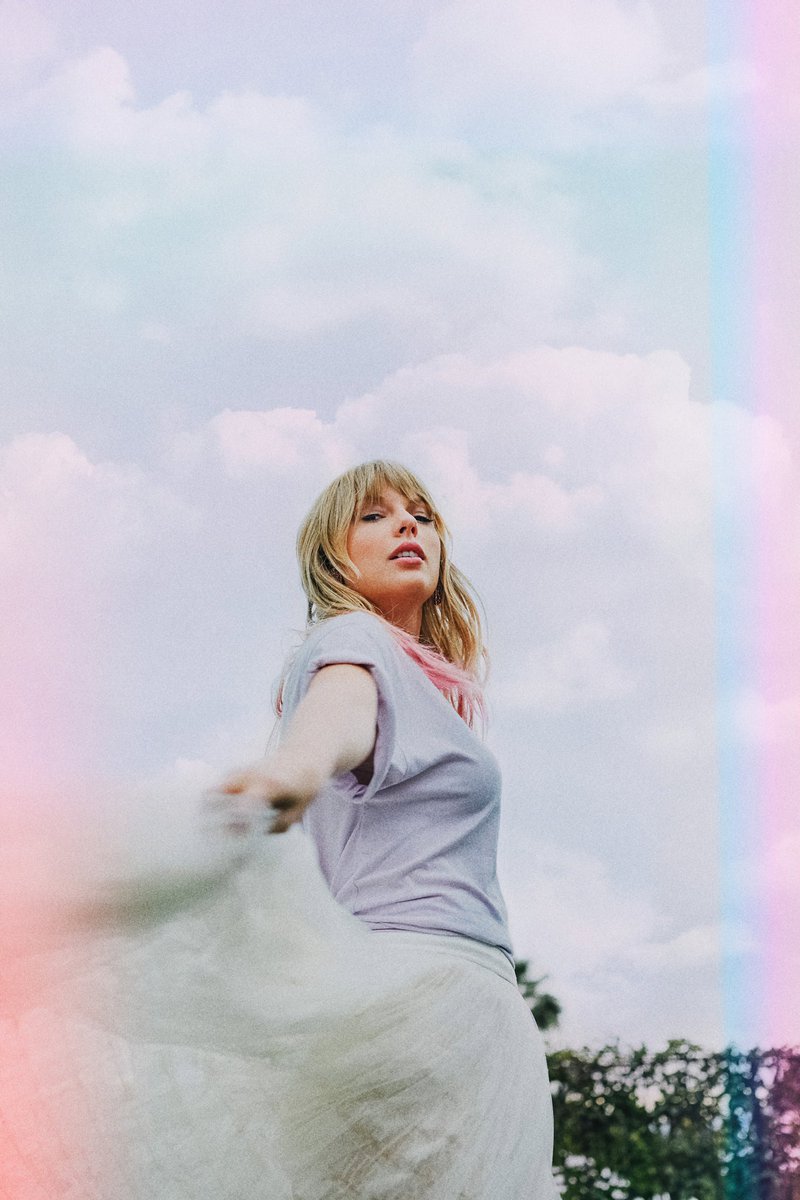 PopCrave's tweet image. “Cruel Summer” by Taylor Swift earns its biggest streaming day ever on global Spotify (5.246 million).