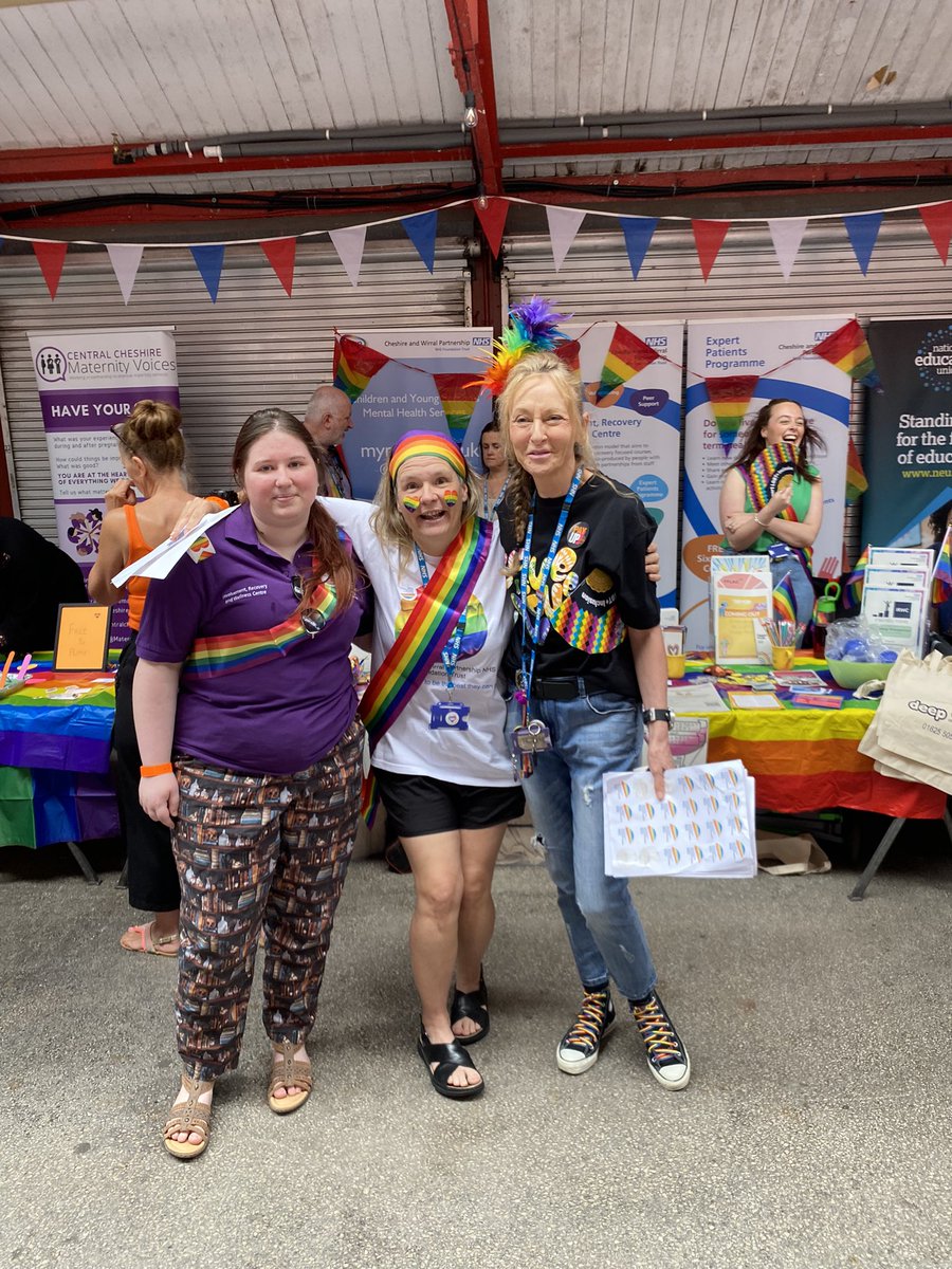 CWP_IRWC's tweet photo. #CrewePride ready @cwpnhs https://t.co/mrmnr4xU8O