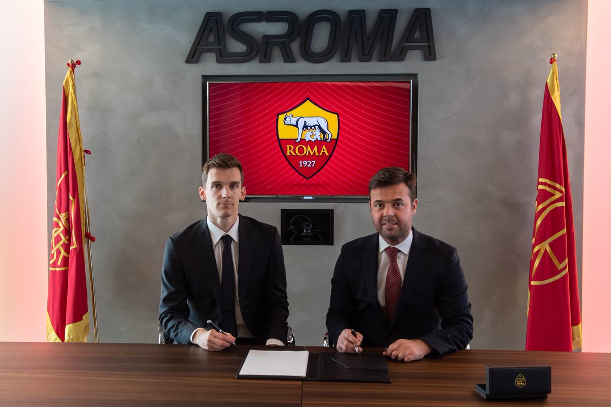 AS Roma Turkey (@asroma_turkey) on Twitter photo "Sezonun ortasında gelmesine rağmen, Diego'nun soyunma odasına tamamen uyum sağlaması ve sahada ondan beklentilerimizi karşılamak için çok az zamana ihtiyacı vardı."
💬 - Tiago Pinto
📷asroma.com/en/news/68880/…
#ASRoma | <a href="/diego_2llorente/">Diego Llorente</a> "Sezonun ortasında gelmesine rağmen, Diego'nun soyunma odasına tamamen uyum sağlaması ve sahada ondan beklentilerimizi karşılamak için çok az zamana ihtiyacı vardı."
💬 - Tiago Pinto
📷asroma.com/en/news/68880/…
#ASRoma | <a href="/diego_2llorente/">Diego Llorente</a>