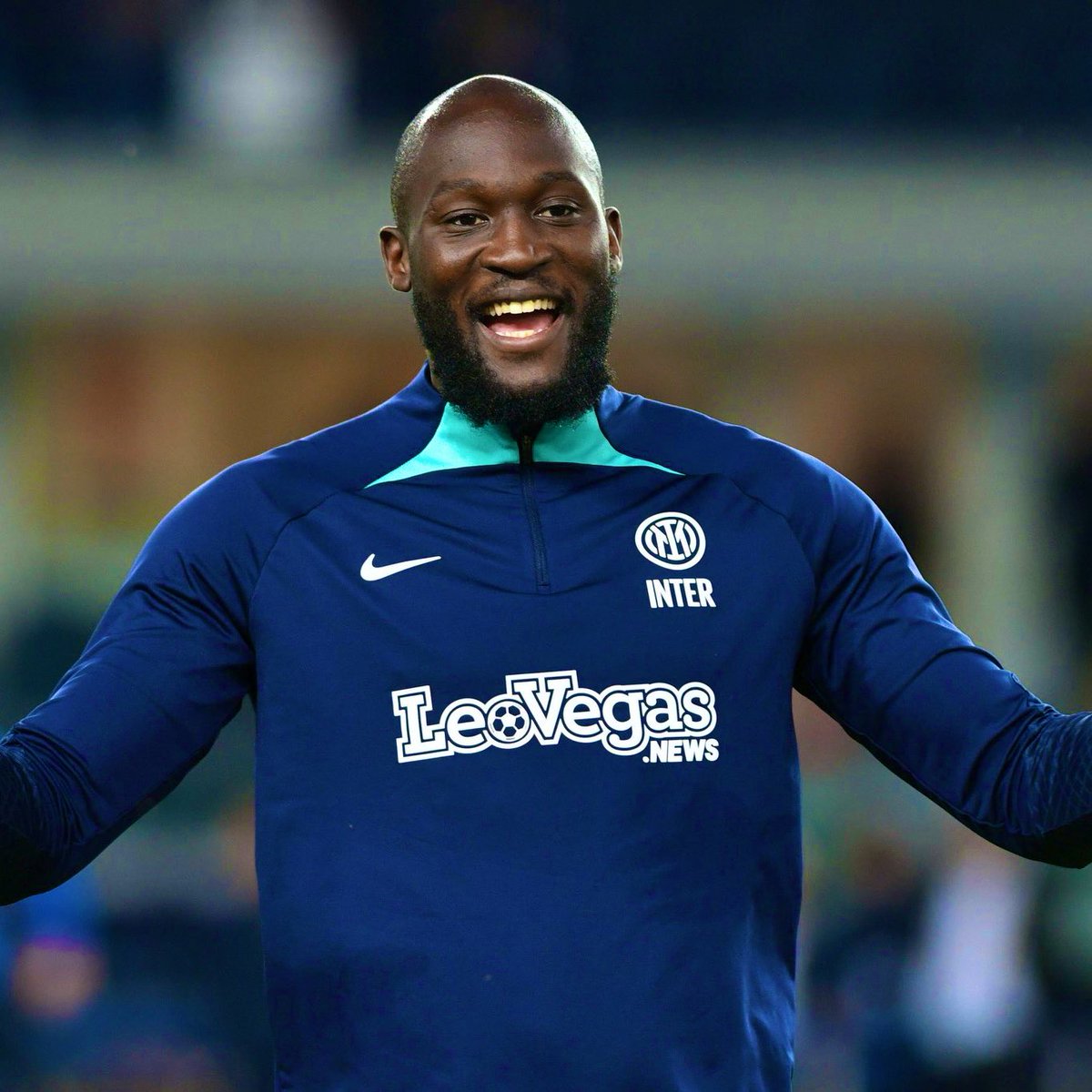 🚨 BREAKING: Juventus have started discussions with Chelsea about the signing of Romelu Lukaku! 🇧🇪

(Source: <a href="/SkySportsNews/">Sky Sports News</a>)