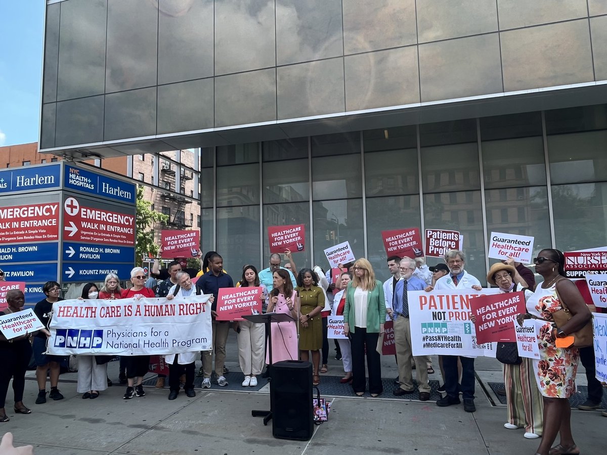 bkswjennie's tweet photo. As a social worker in NYC hospitals for nearly 20 yrs, I’ve seen up close how our broken healthcare system impacts people’s lives because they can’t get the care they deserve. We must put a halt to #profitsovercare! Let’s flip it around to #peopleoverprofits and #PassNYHealth! https://t.co/cBtodQiO1H