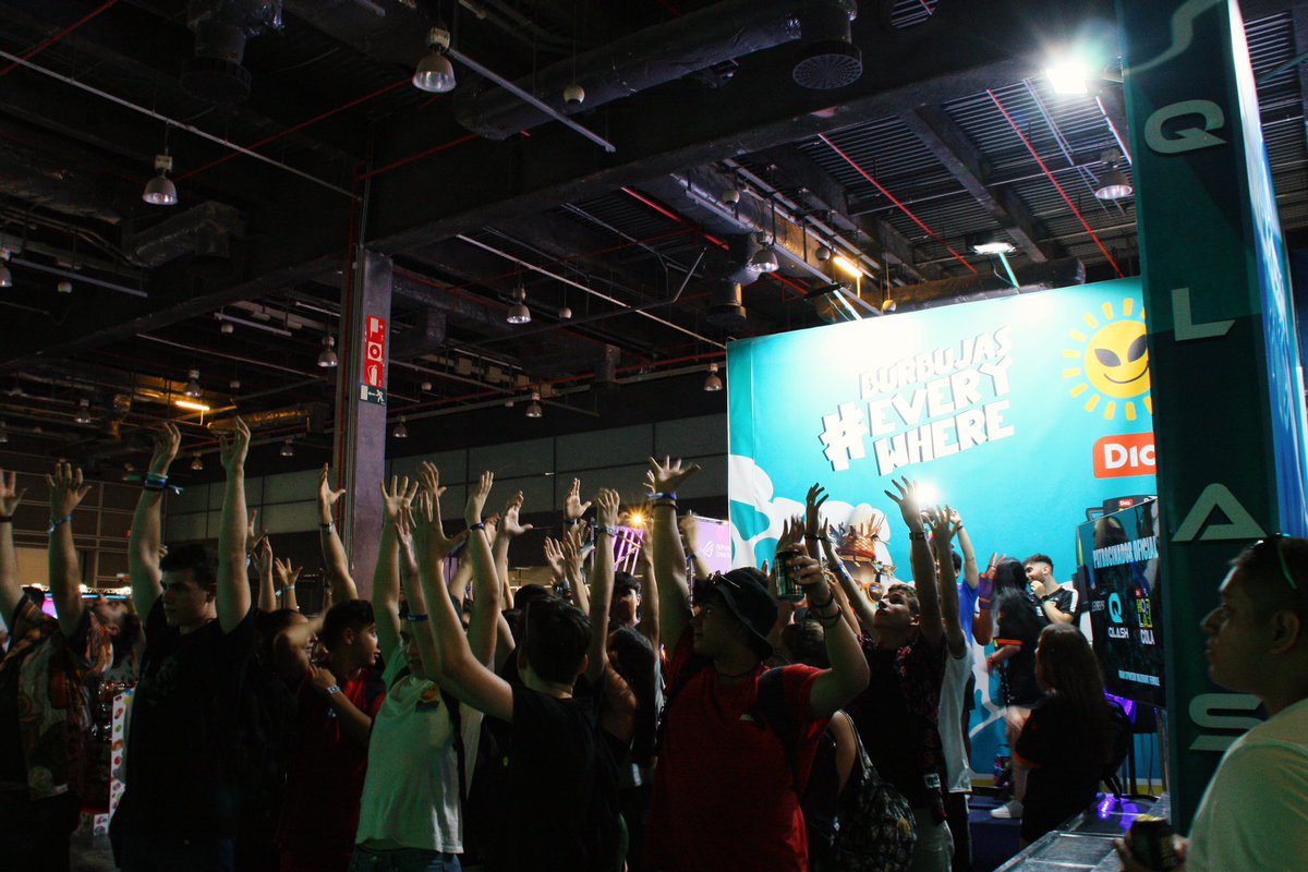DeepGaming_ES's tweet photo. Seguimos repartiendo premios en el stand de @QLASH_Spain  en la #dreamhack #DHVLC 
Pásate y participa en todos los retos que tienen preparados para ti y podrás ganar merchan y productos DEEP GAMING https://t.co/YTKKUyNH2j