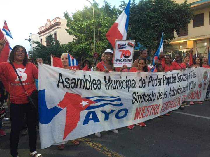 FabioD_Qba's tweet photo. #TeInvitoA celebrar junto al pueblo la decisiรณn del Burรณ Polรญtico del Comitรฉ Central del Partido Comunista de otorgar la sede del Acto por el aniversario 70 del asalto a los cuarteles Moncada y Carlos Manuel de Cรฉspedes, el prรณximo 26 de julio
#70Moncada
#ConTodosLaVictoria https://t.co/bSUPUnsnQ4