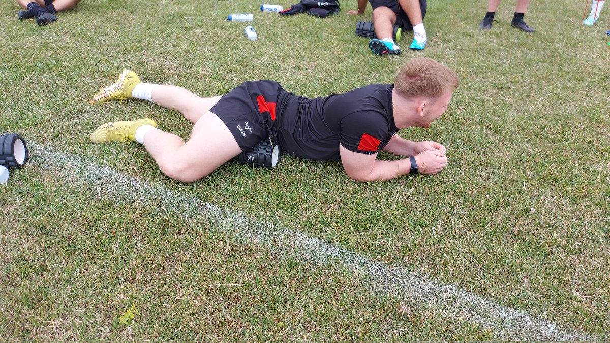 EnglandUnisRL's tweet photo. Training &amp; Activation 🏴󠁧󠁢󠁥󠁮󠁧󠁿

Thanks to @NBRFC and @allgoldsrugby for hosting us for our assembly meet.

We'll be doing some activation, light training and eating before heading over to Pontypridd!

#EnglandUnisRL https://t.co/lxdZ7GtHev