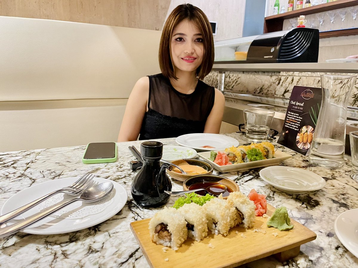 SeemonaMahanta's tweet image. We often ignore that we should learn “Dining Etiquette” 

#DiningEtiquette #ProfessionalGrowth #personaldevelopment #softskillstraining #nlpcoach #imageconsulting #learning #career #opportunities #growth