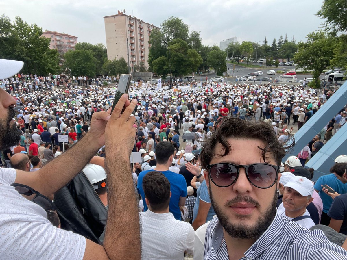 Kamu mühendisi arkadaşlar meydanlarda hak arayışında