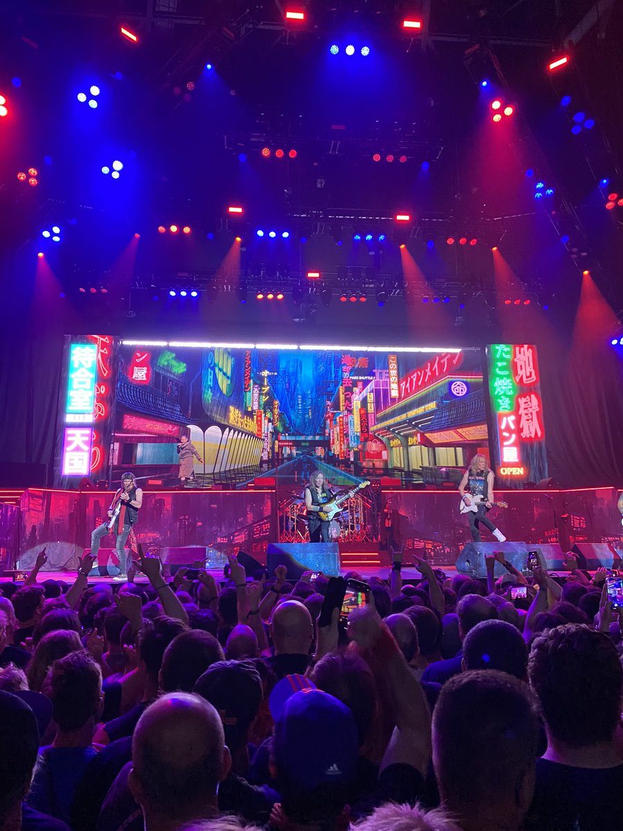 AimForSabir's tweet photo. Still one of the best live bands around! @IronMaiden https://t.co/cz3uTOLILI