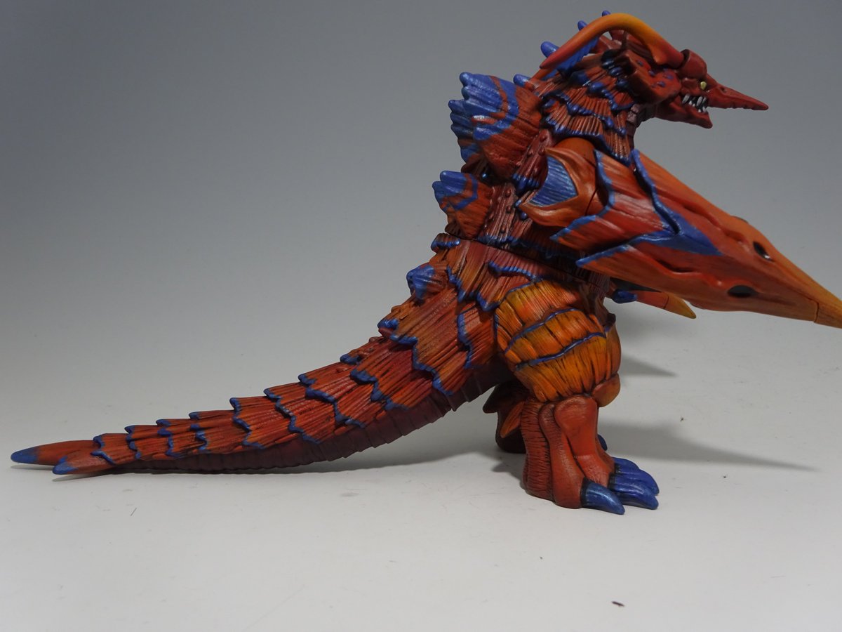 ウルトラ怪獣アドバンス バザンガをリペイントしました。1話の活躍を 