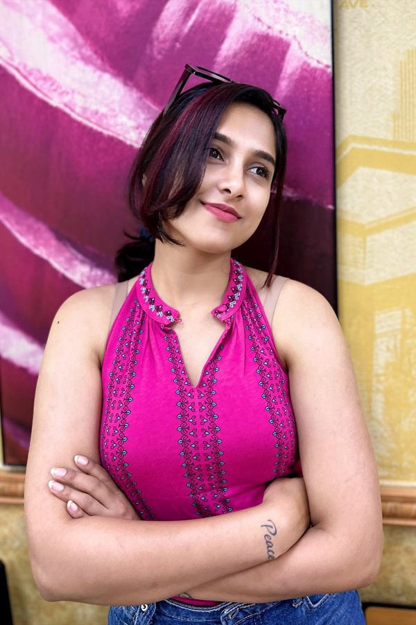 F0g77zbagAAdLgr?format=jpg&name=900x900