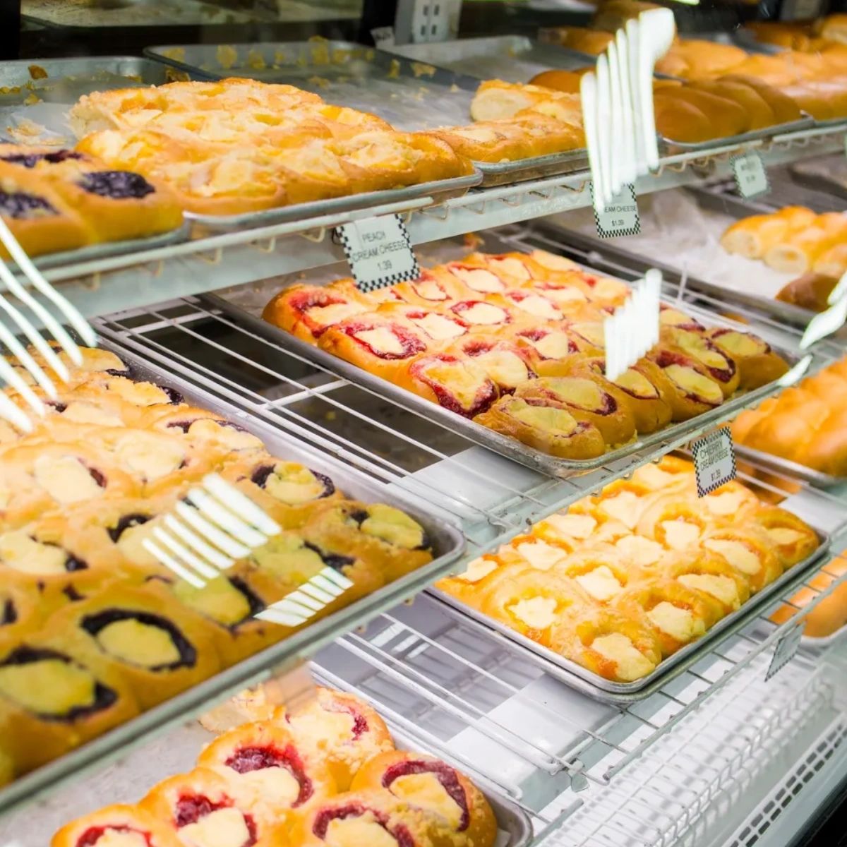 Saturday mornings at Slovacek's. We can't imagine a more perfect way to start the day! #kolaches #madefromscratch #breakfast #bakery #weekends #saturday #czechoutourkolaches #czechoutslovaceks #slovacekswest #texas