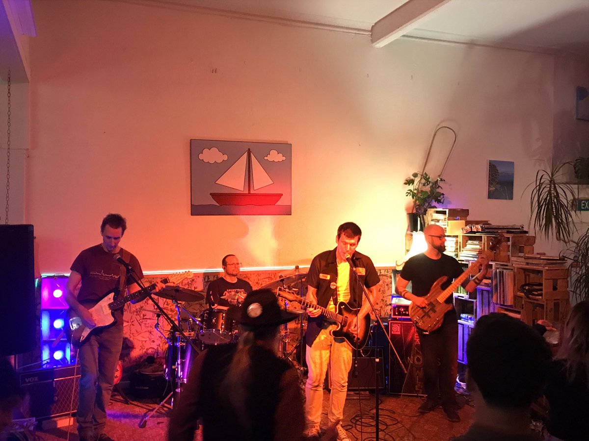 InLoveWithAView's tweet photo. Disappointing final set from Wellington based Sum182Day, sorry “Dash Ripshaw” - decent finish but nothing new #Bland. Decent picture of #RiverCityGigLegend #DancingDave in the moshpit tho
Anyone remember where I live ? Been a while since I’ve staggered home pissed 🍻#LiveIsWobbly https://t.co/xSN6vgPoR3
