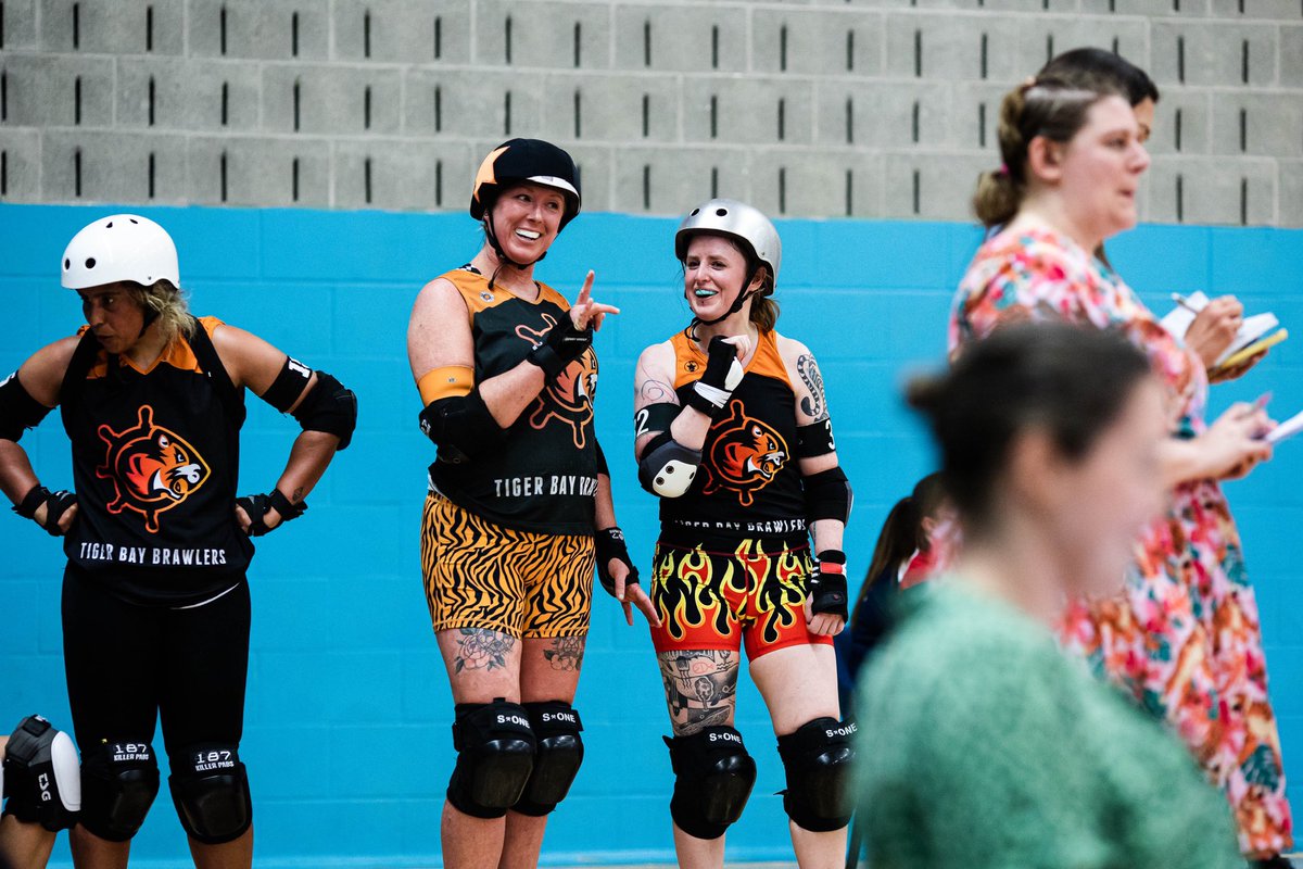 Bore da a croeso to Super Saturday! 
Anyone who buys their tickets for our games next week TODAY will get entered in to a prize draw for a mystery merch bundle. 
Click the link to get your tickets now for your chance to win

store.tigerbaybrawlers.co.uk
