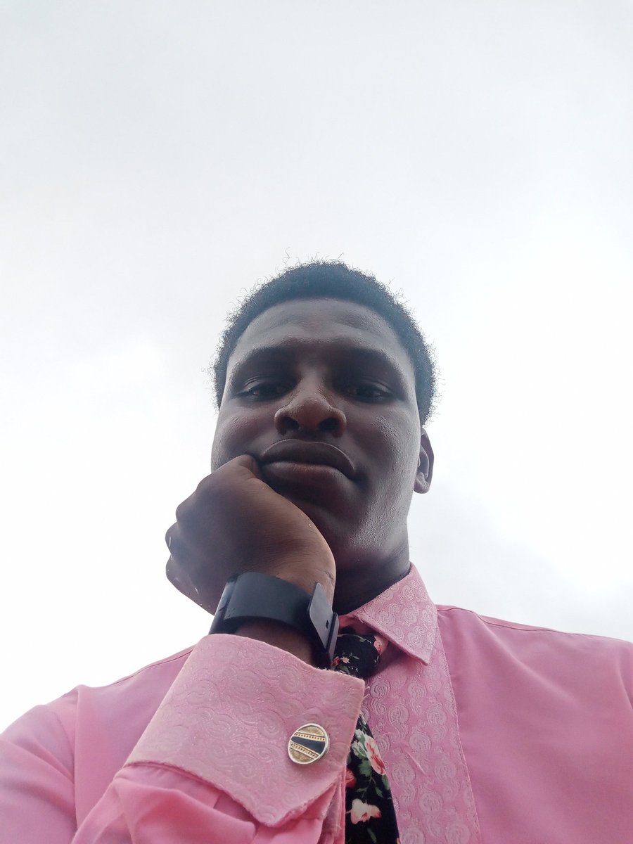 GbemilekeKayode's tweet photo. Happy birthday to Me🎂🎉 https://t.co/zldnQSUY3x