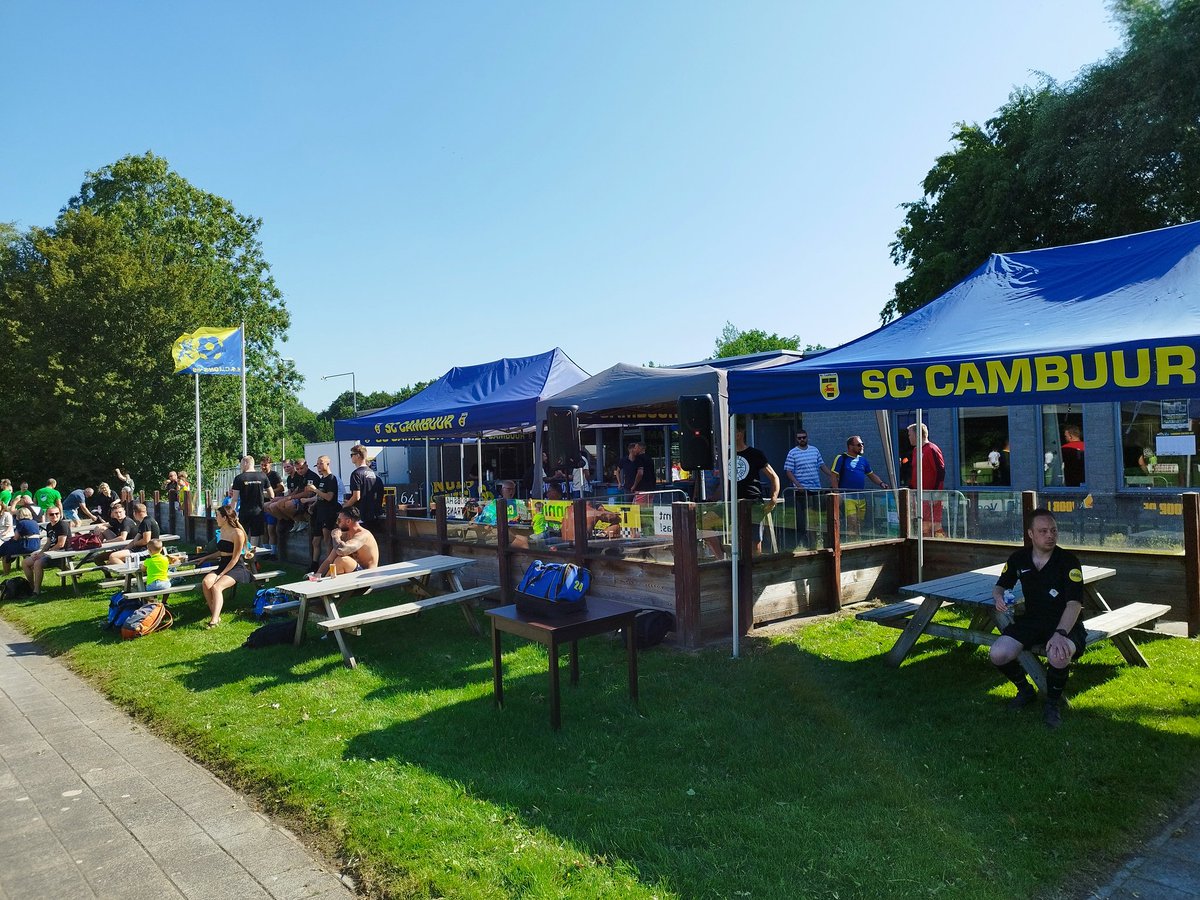 hsclions66's tweet photo. We zijn los!! Barto heeft het toernooi afgetrapt en de sfeer zit er al lekker in! 

Tot straks! ☀️ https://t.co/aTWk4cfI26