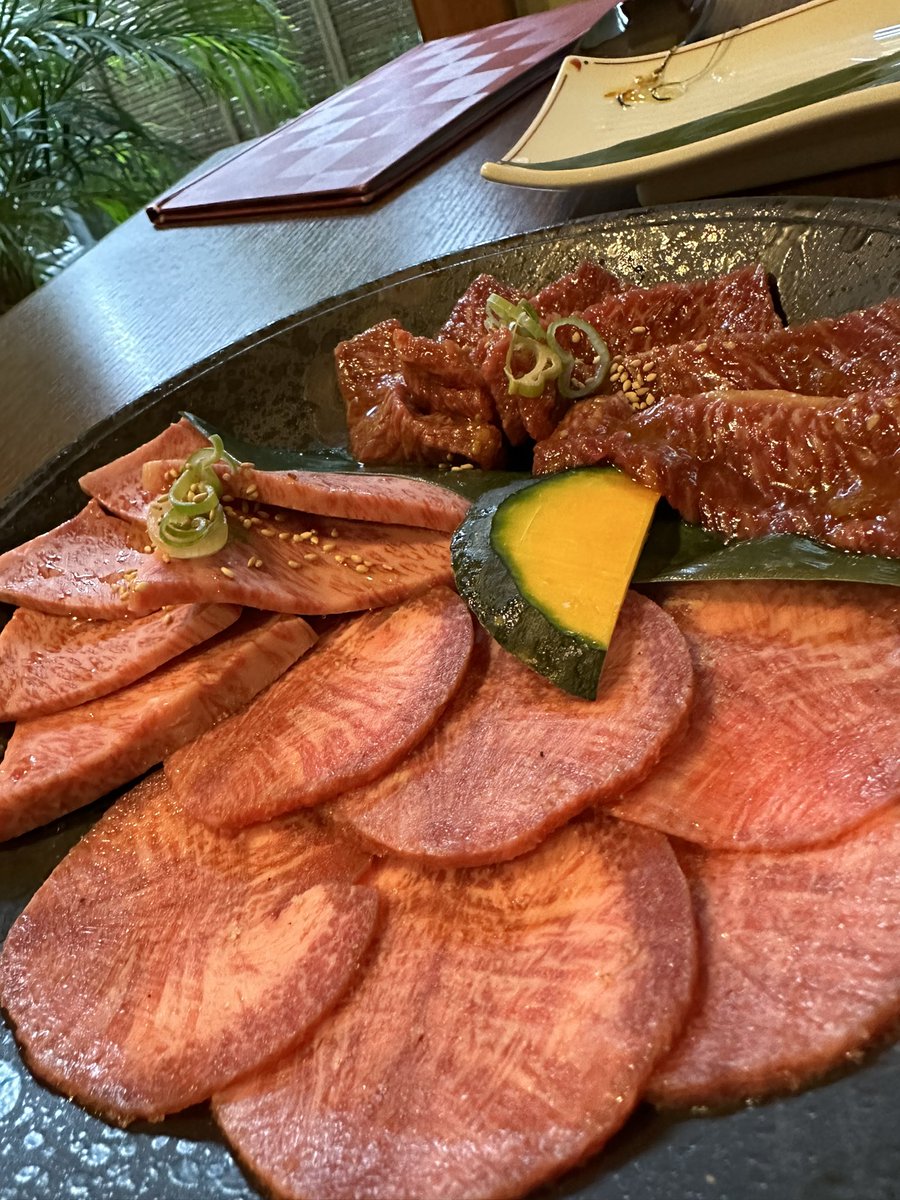 BATTLE_YANKEE's tweet photo. 結婚して1年という事で、

いい女といいお肉🍖 https://t.co/nhIfdjY8ip