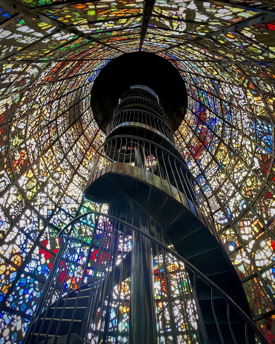 I was showing a family member around the Hakone Open-Air Museum today and just happened upon that random moment of time when no one is in the shot so here you go…