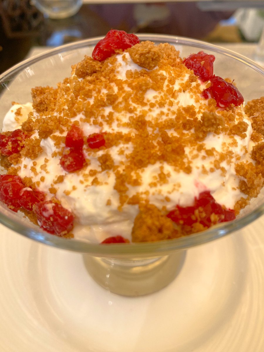 corviniano's tweet photo. 🍽 Los Laureles - Santa Cruz de Tenerife - Iberostar Gran Mencey #loslaureles @iberostargrandmencey
➡️ Cheesecake a nuestra manera. 🔝👌👍
#fotogastronomica #fotografiagastronomica #gastronomia #comer #food #photofood #foodphotography #restaurantestenerife https://t.co/k6VPeFd4lC