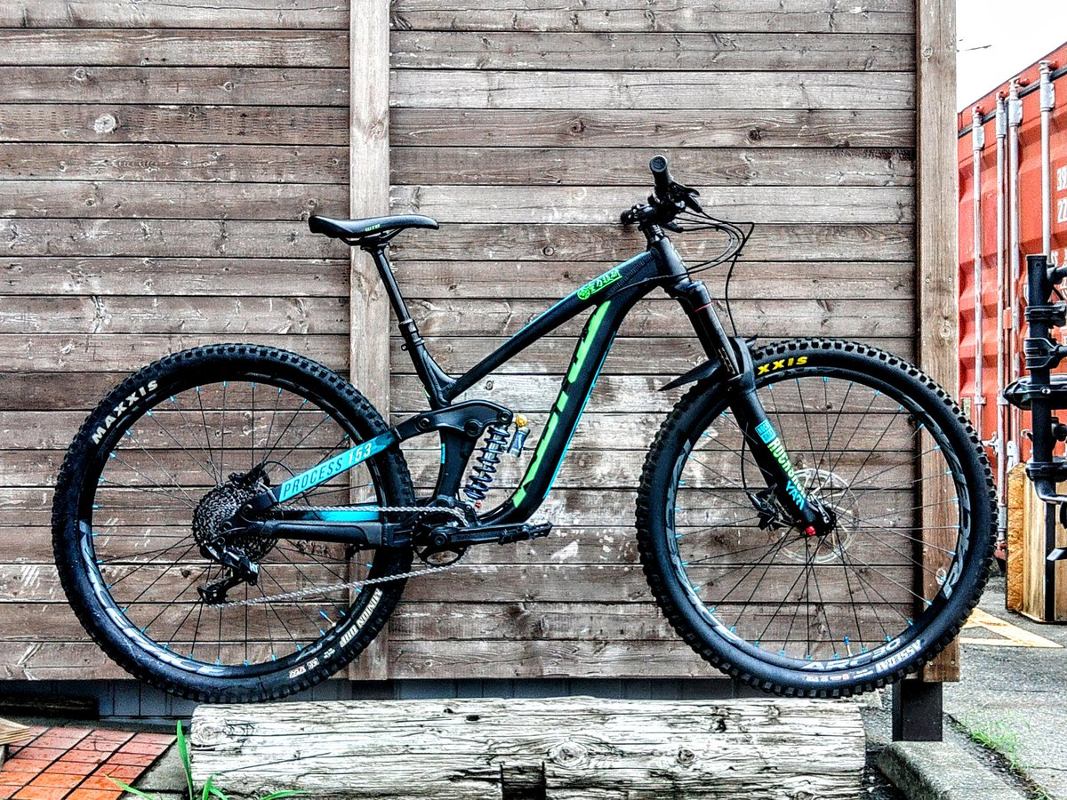 gravitylab's tweet image. 本日の納車、KONAプロセス153の極上中古車。不具合無いように諸々チェック&amp;amp;メンテ済み。新オーナーに合わせてバネレートも変更してセットアップして納車させて頂きました。