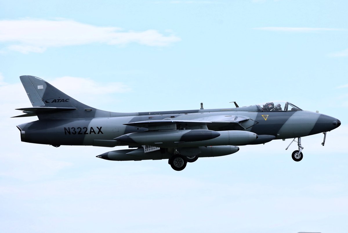 ma6400's tweet photo. ATAC 
N321AX
N322AX
HAWKER HUNTER
#N321AX 
#N322AX
#厚木基地 https://t.co/jdn3fM2f6x