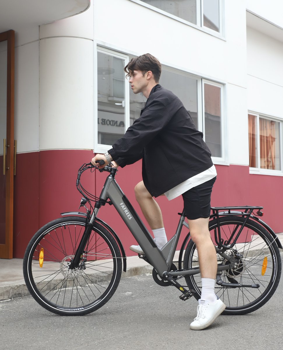 🌿 Embrace a sustainable lifestyle and ride in style with our electric bikes!  By opting for a greener way to get around, you can effortlessly reduce your carbon footprint and play a part in shaping a more sustainable future. Let's go green together! 

#fafrees #ebike