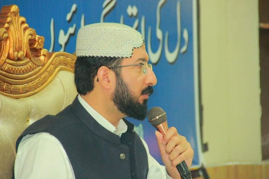 SultanAhmadAli's tweet photo. ایبٹ آباد: ملاقاتی دورہ کے اختتام پہ اصلاحی جماعت و عالمی تنظیم العارفین (دربار سلطان العارفین حضرت سلطان باھُو) کے زیر اہتمام روح��نی تربیتی نشست https://t.co/TxoB3AVrBz