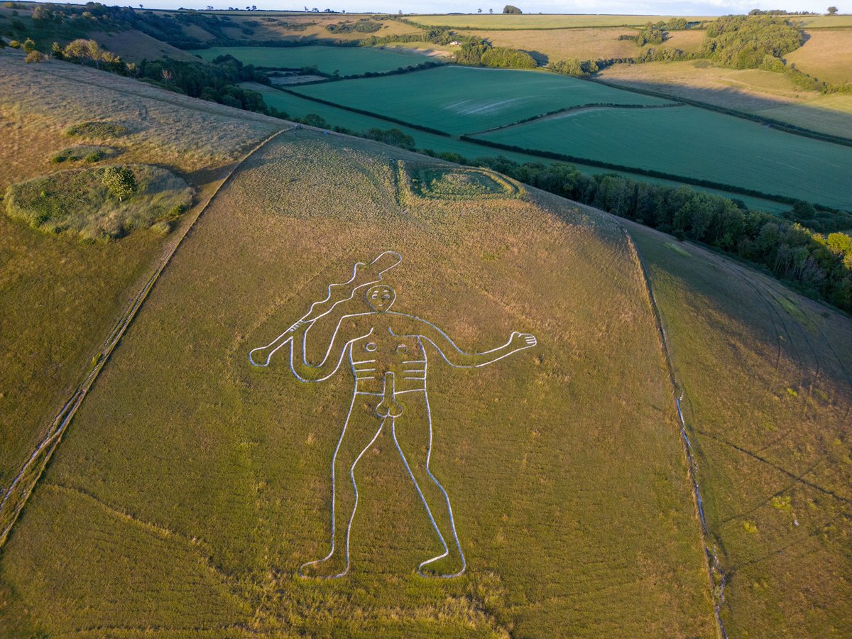 The big fellow of Cerne Abbas. 

Recently dated to be Saxon! 

But is he concealing/guarding/disguising the settlement above him? Once a perma-Maypole was erected here. Is this the ‘real’ focus of this famous chalk downland and its astonishing guardian?

#dorset #cerneabbas