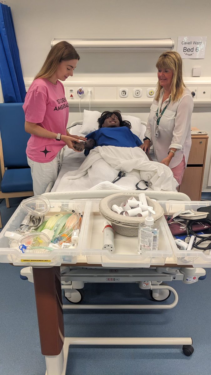 UeaAdult's tweet photo. Open day today @uniofeastanglia @UEA_Health come and see how UEA can help you be who you want to be! Want to be a nurse come and see our excellent facilities and meet some of our amazing staff and students #studentnurse #ueaopenday https://t.co/rvuiBTdfpL