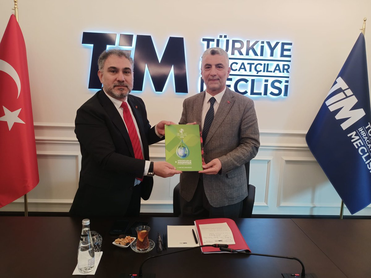 ucgemm's tweet photo. Yeni Ticaret Bakanımız Sayın Prof. Dr. Ömer Bolat’a hayırlı olsun ziyaretinde bulunduk.

Gerçekleştirilen toplantıda MMG’nin faaliyetleri, ülkemizin ticari geleceği, iş dünyası ve #ekonomi hakkında konular görüşüldü. 

https://t.co/npZMOLBghx https://t.co/q5FV5f3HDc